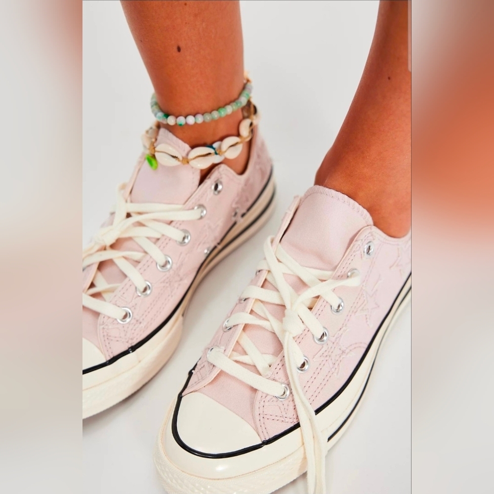 Chuck 70 Celestial Low Sneaker Shy Flamingo 9 Women's Men/Youth 7 Stars - Picture 6 of 12